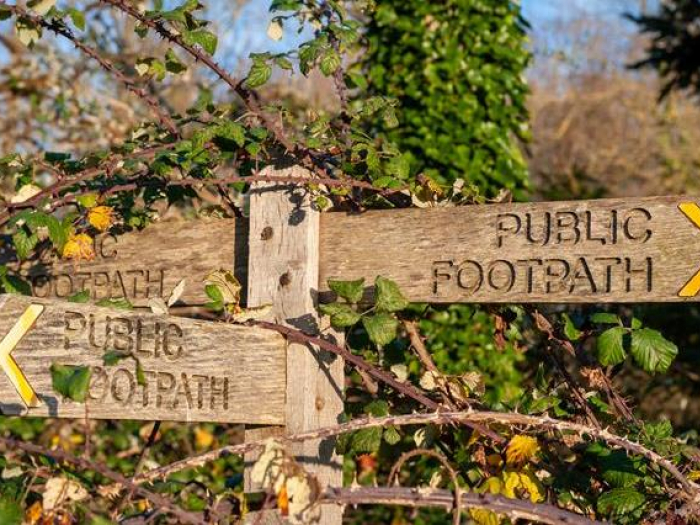 Sandstone Ridge Trust - Public Rights of Way - Defra Guidance