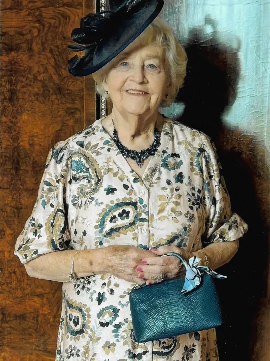 Anne Pool