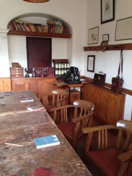 Interior Green Room 3