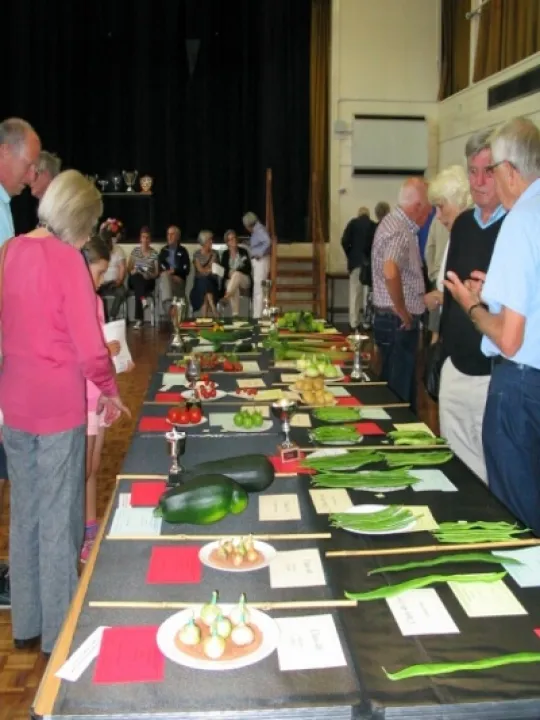 Gardening Show 15b