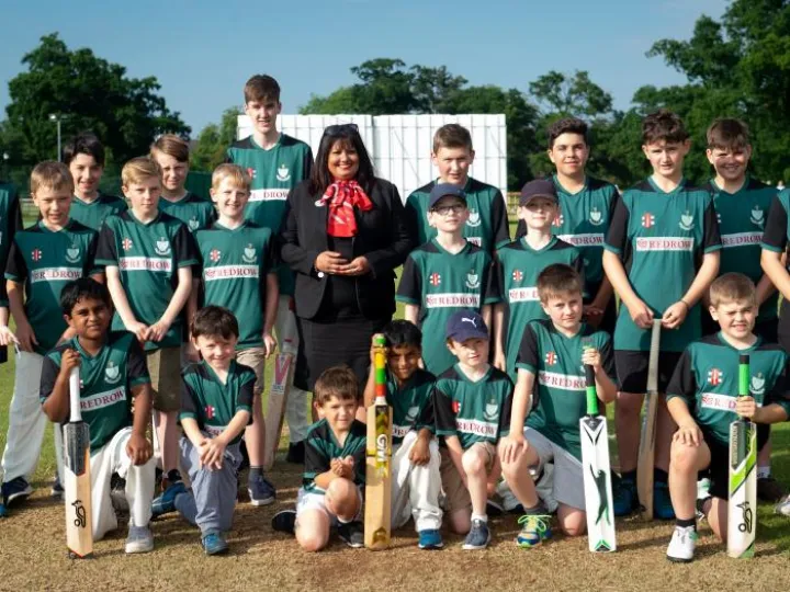 As part of its Tattenhall Community Fund, Redrow has donated £1,280 for shirts, caps and helmets with Redrow branding for the U9, U11, U13, U15 and U18 teamsPictured are Redrow Sales Consultant Anita Gillespie with the squad. credit: leeboswel