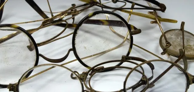 Pile of broken glasses