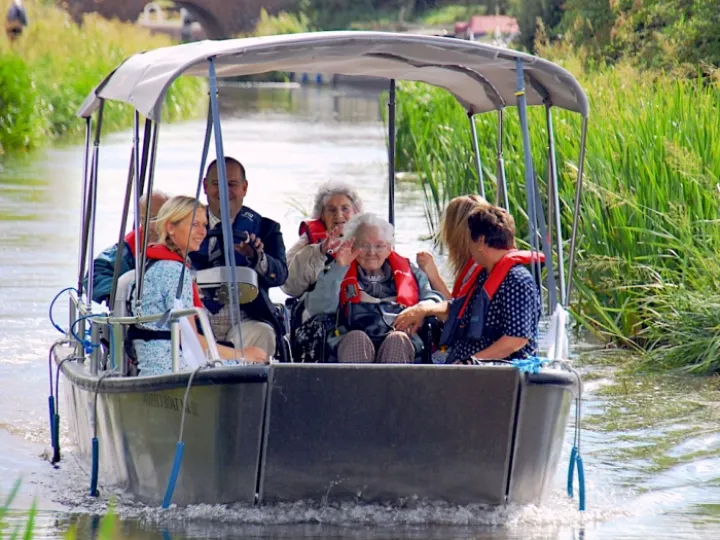 WheelyBoat