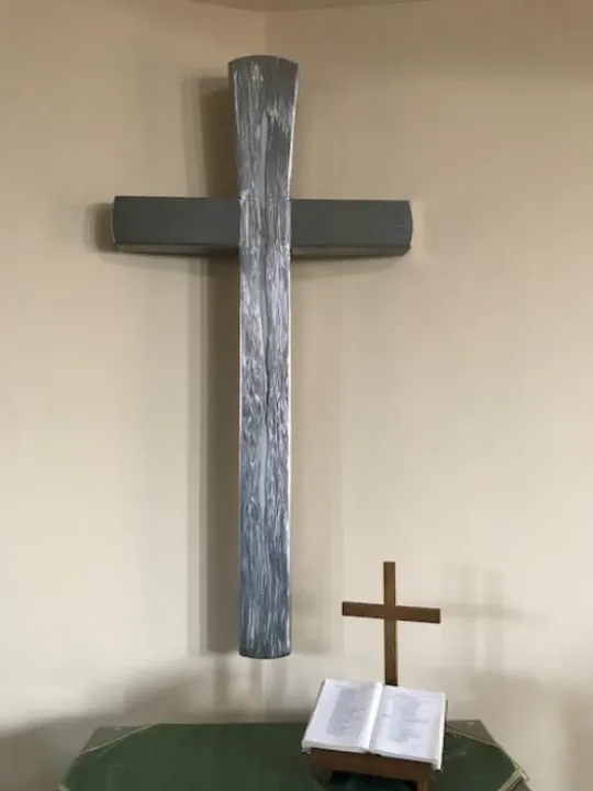 Large Cross