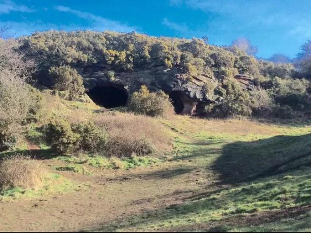 exterior upton caves