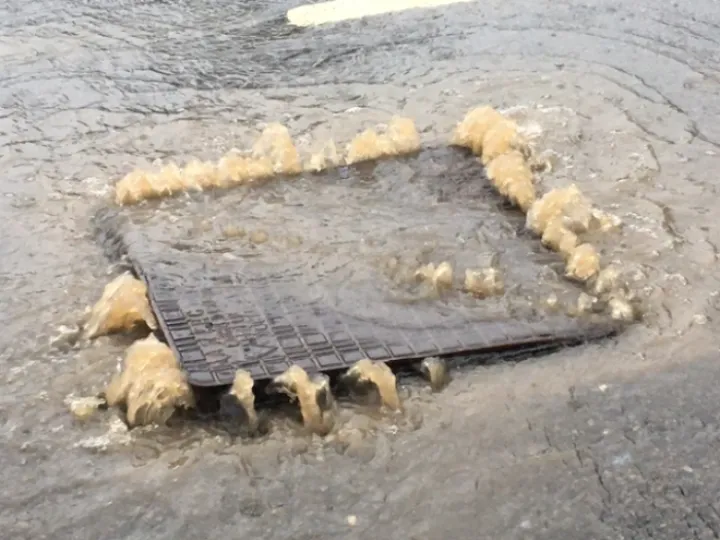 Manhole cover