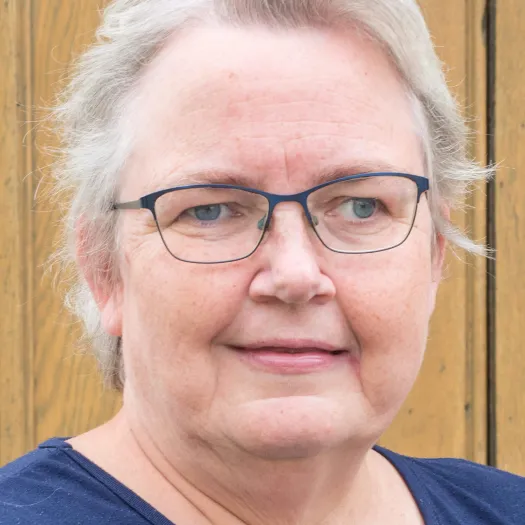 Lynne Cooke, Senior Steward