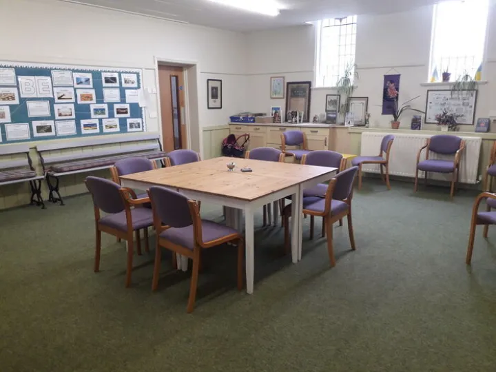 Hr – Schoolroom2