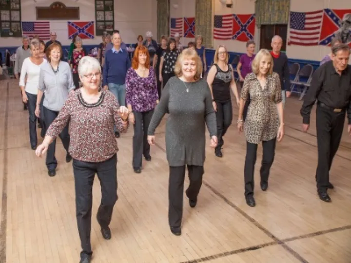 Line Dancing 03
