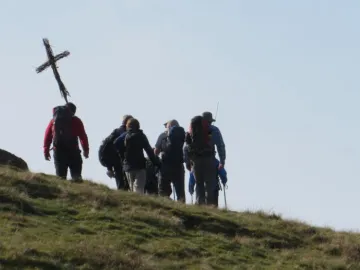 Cross_Kisdon