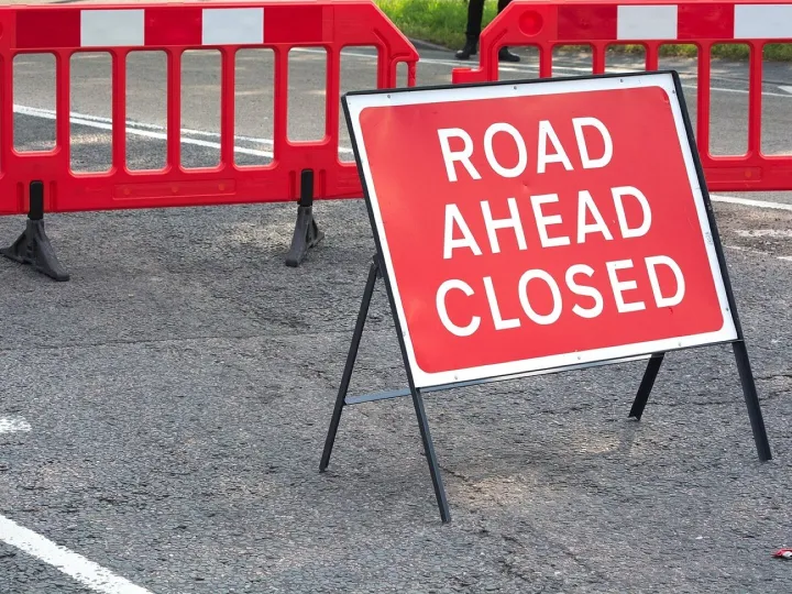 Road Closed Sign  -Pixabay