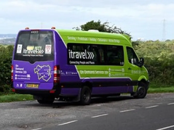 Itravelbuspic_crop