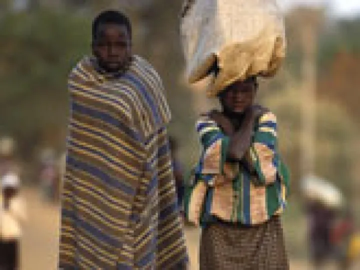 Livingit_refugees186x123_tcm16-27717