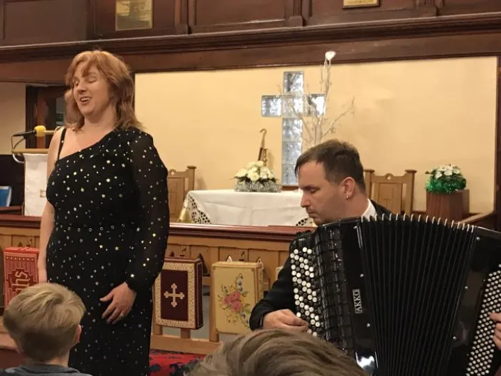 2017 Christmas chip n hymn Denise and Stefan