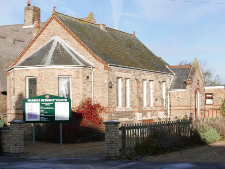 Warboys &ndash; Outside