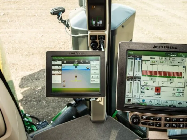 John Deere Navigation Systems