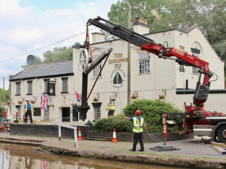 Shroppie Crane