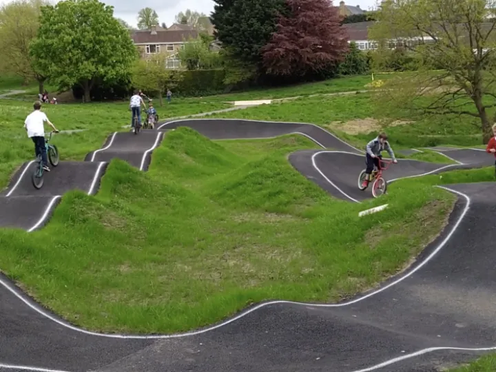 Castle Cary pump track build 03