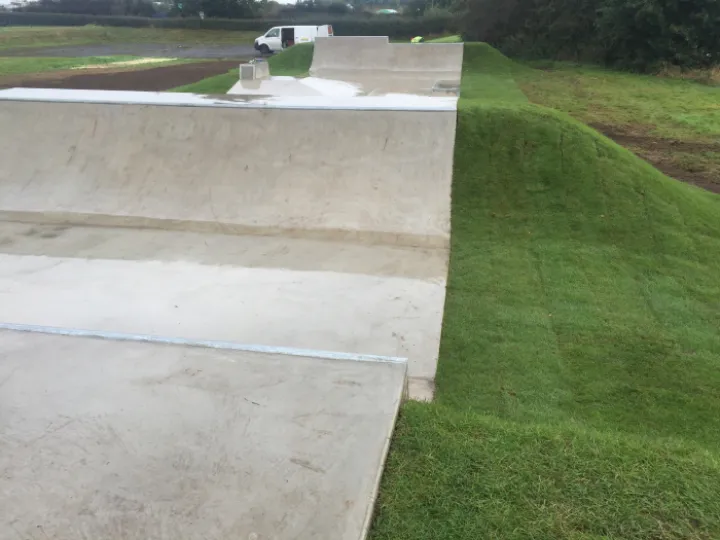 Pilsey skatepark landscaping