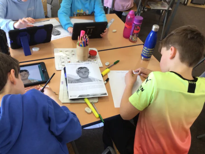 091CEB5B-CD1B-45C0-94B7-A2F86A59D952