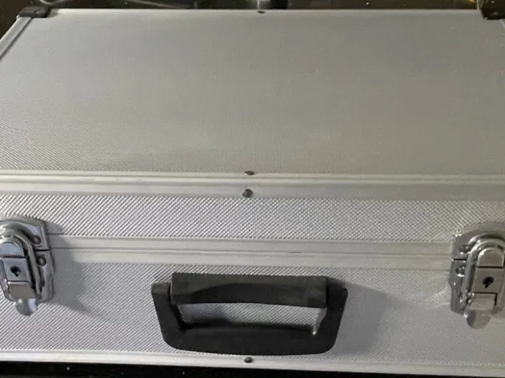 Microphone box