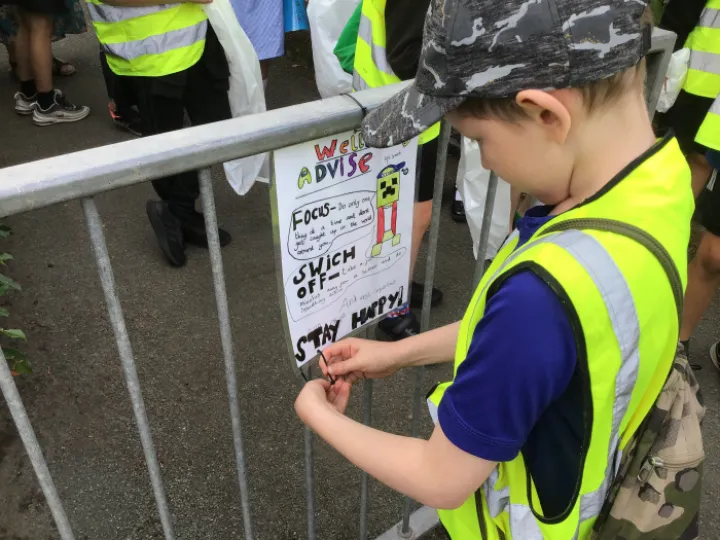 81DFD35B-0ED0-4DF9-AFD4-EF4C6A088FE7