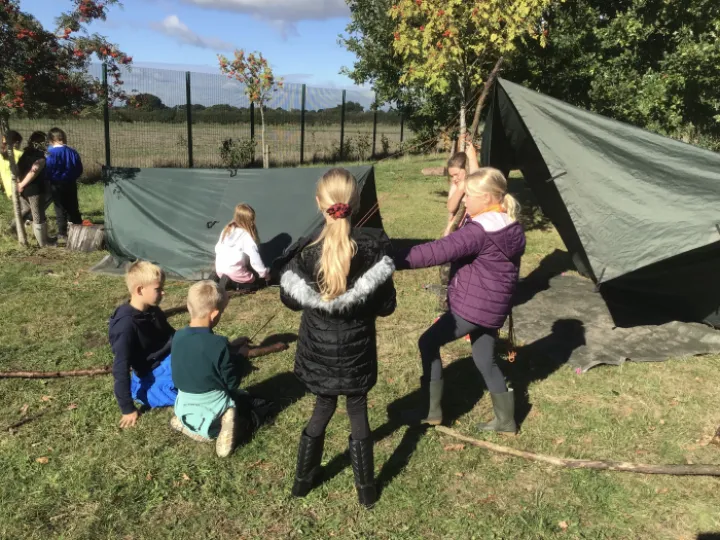 779456EC-9F9C-4590-8E10-DCE85CE2B7FC