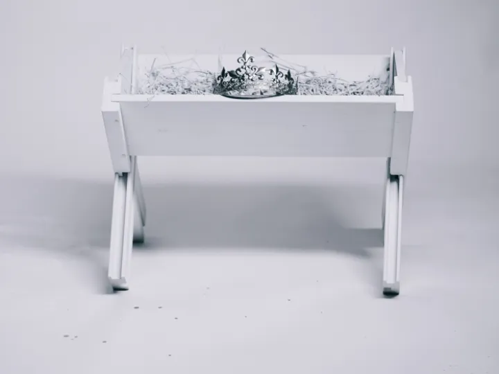 Nativity Manger &ndash; white