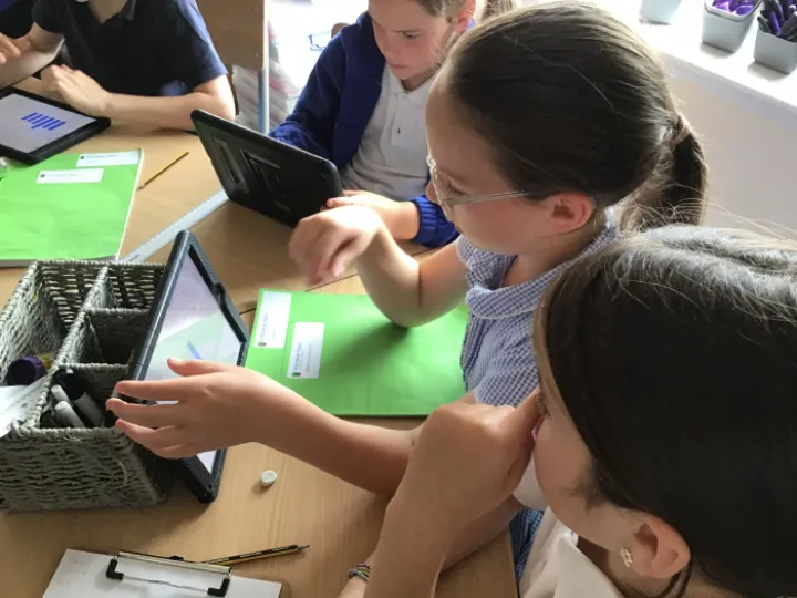 5DF9C1CC-104B-4684-AFEA-593A764DDACA