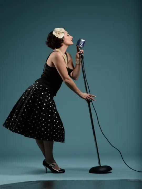 Rose Devine – Vintage Vocalist