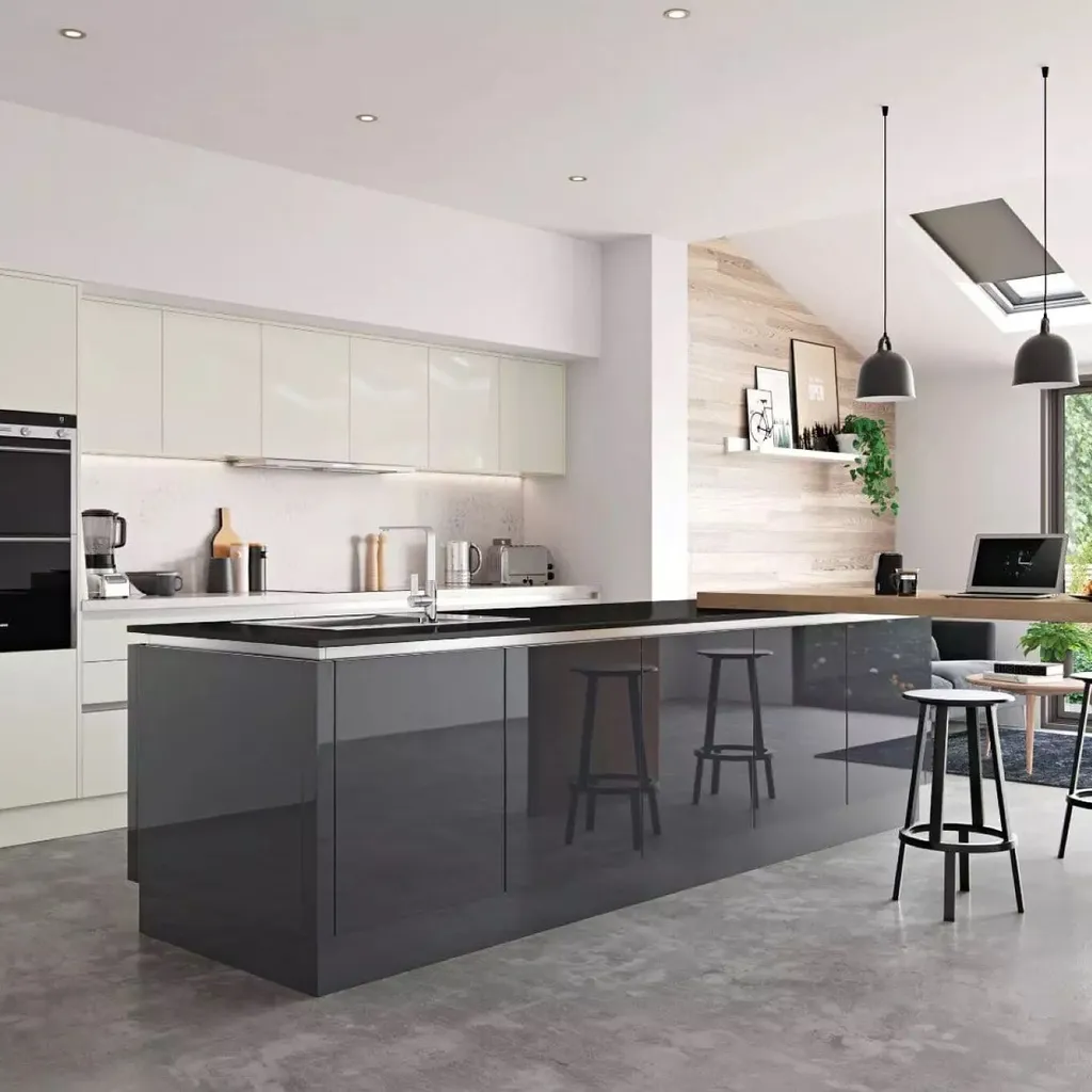 Alku Gloss Open Plan Kitchen W
