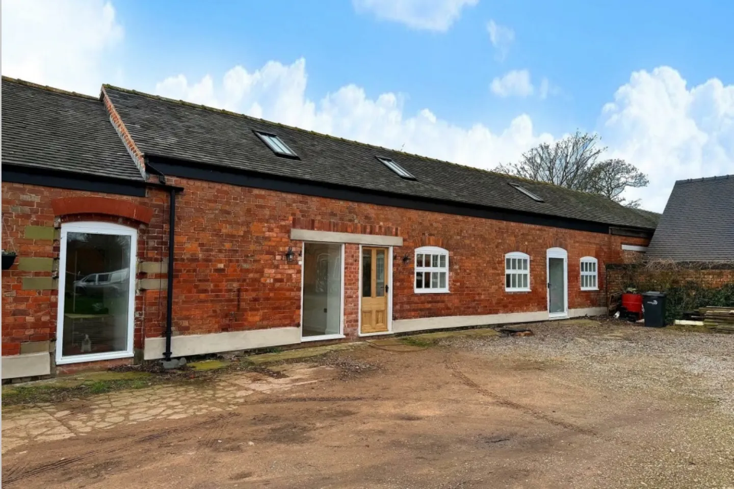 Hankelow Commercial property