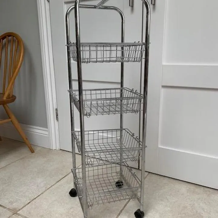 Vegetable rack on castors &ndash; Items for sale