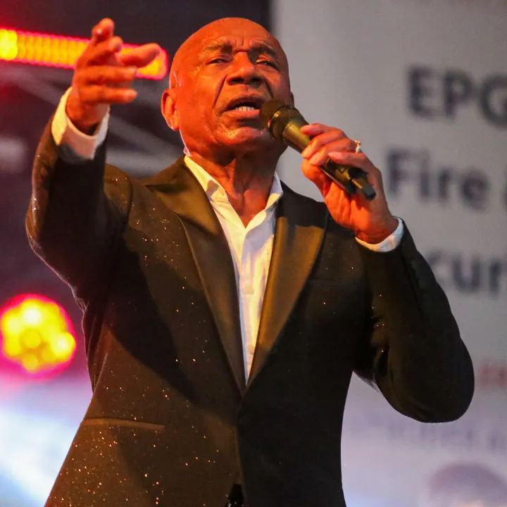 Roy G Hemmings Sings (3)