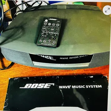 Bose wave radio + remote + booklet – Items for sale