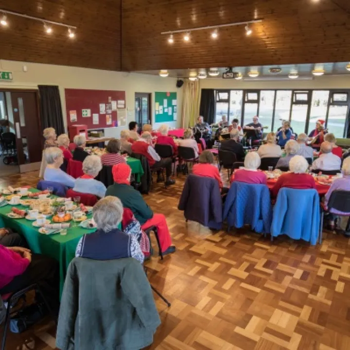 60-Plus Xmas 08