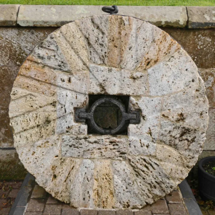 Quartz Millstone P1030939 Ed