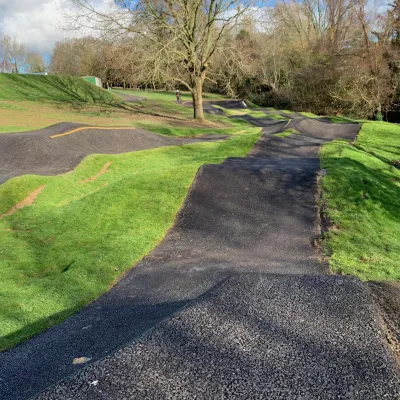 Battle pump track