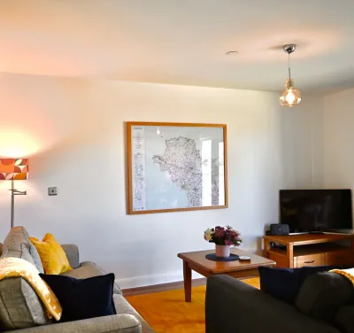 Lounge area   1
