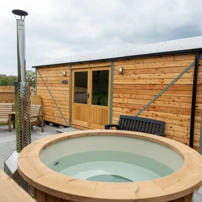 Overwater Luxury Glamping Wellington Hot Tub 3