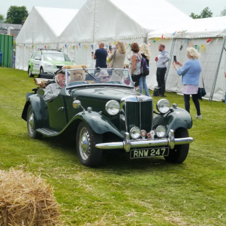 Barry Foster MG