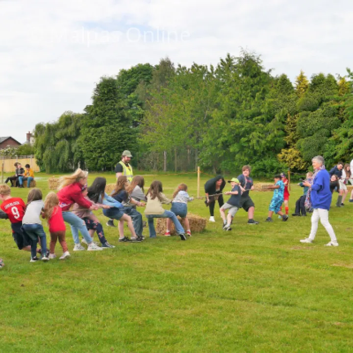 Tug war 1