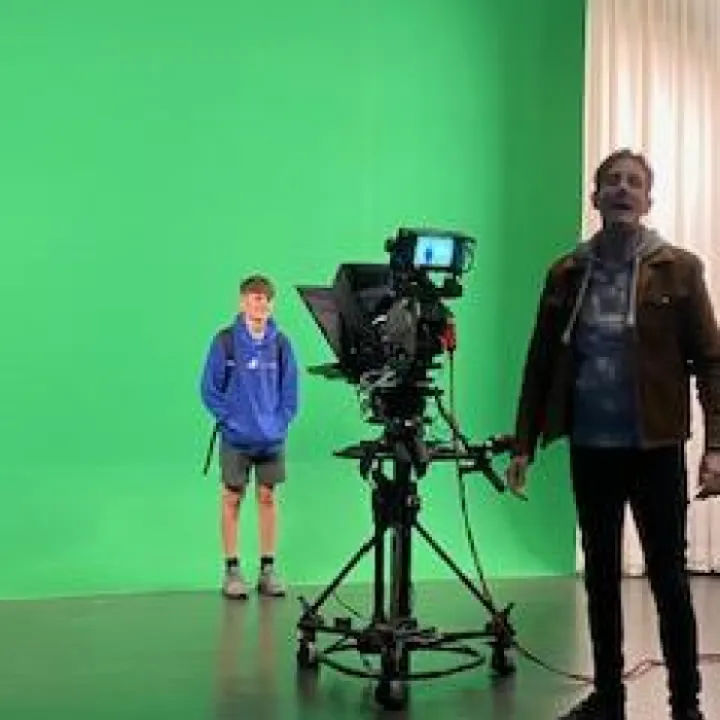 EU2