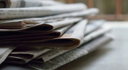 Selective Focus Photography of Magazines