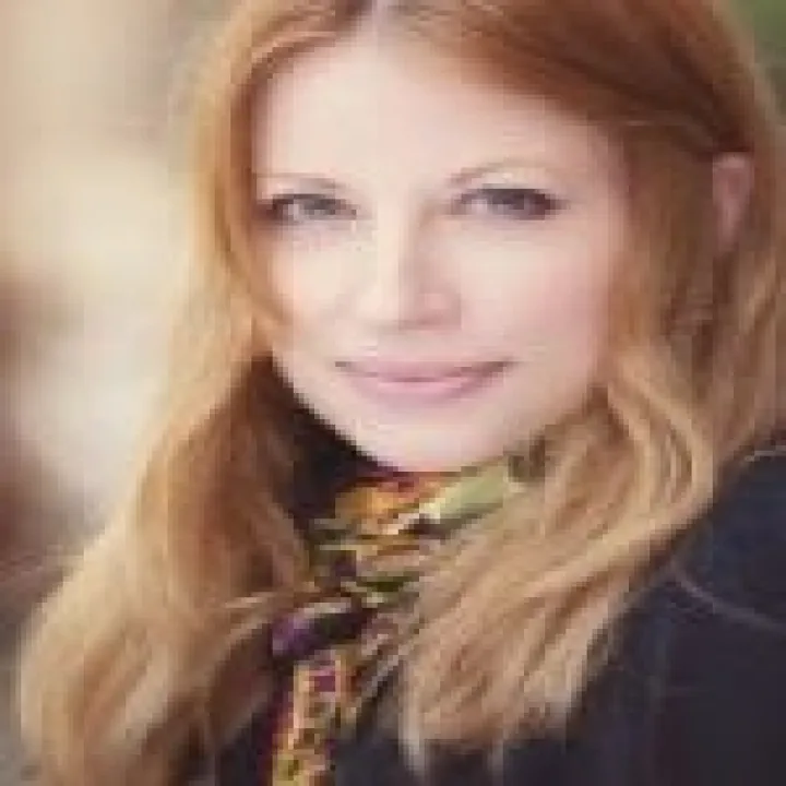 Lena Weber The Vintage Guide