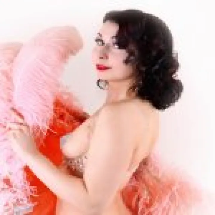 Nicole Klein The Hourglass