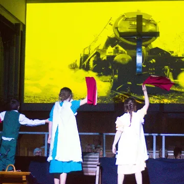 Waving Goodbye to The Railway Children