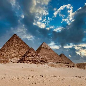 Stunning image of the ancient Giza Pyramids under