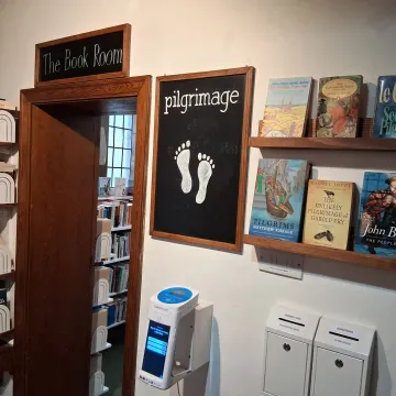 Pilgrim Book Theme