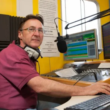 Presenter Mark Zeal on Summerfest Radio